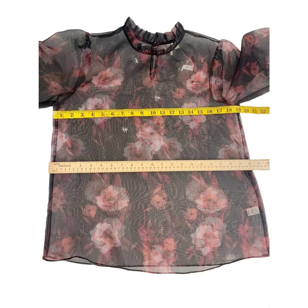 Bundle of 4‎ tops -Women’s Size Small Work Wear Casual Tops Skull Floral Print - Picture 7 of 14